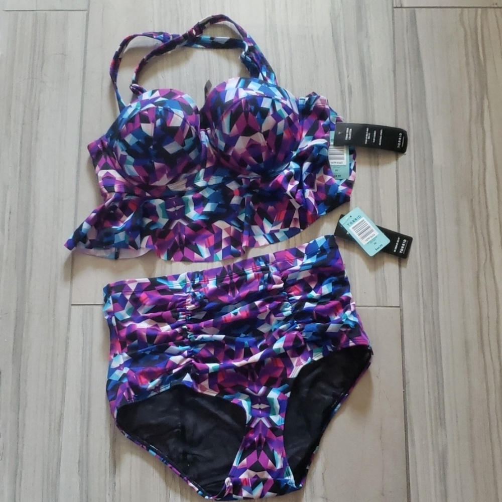 Torrid 2 piece swimsuit NWT